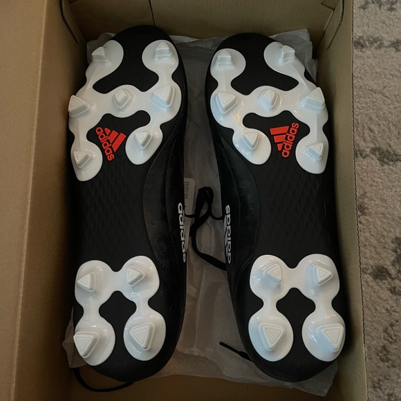BNIB Black Adidas Soccer/Football Cleats - Picture 3 of 5